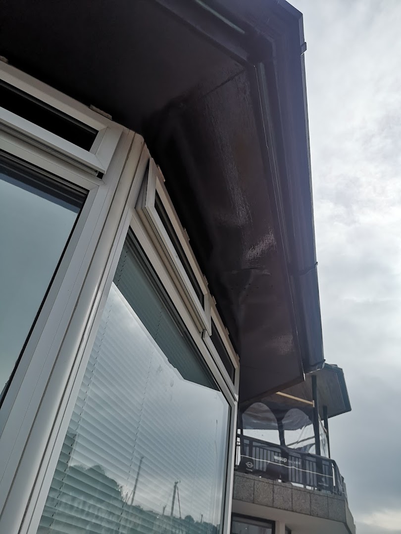 SAS Decorating & painting contractors — Photos 12