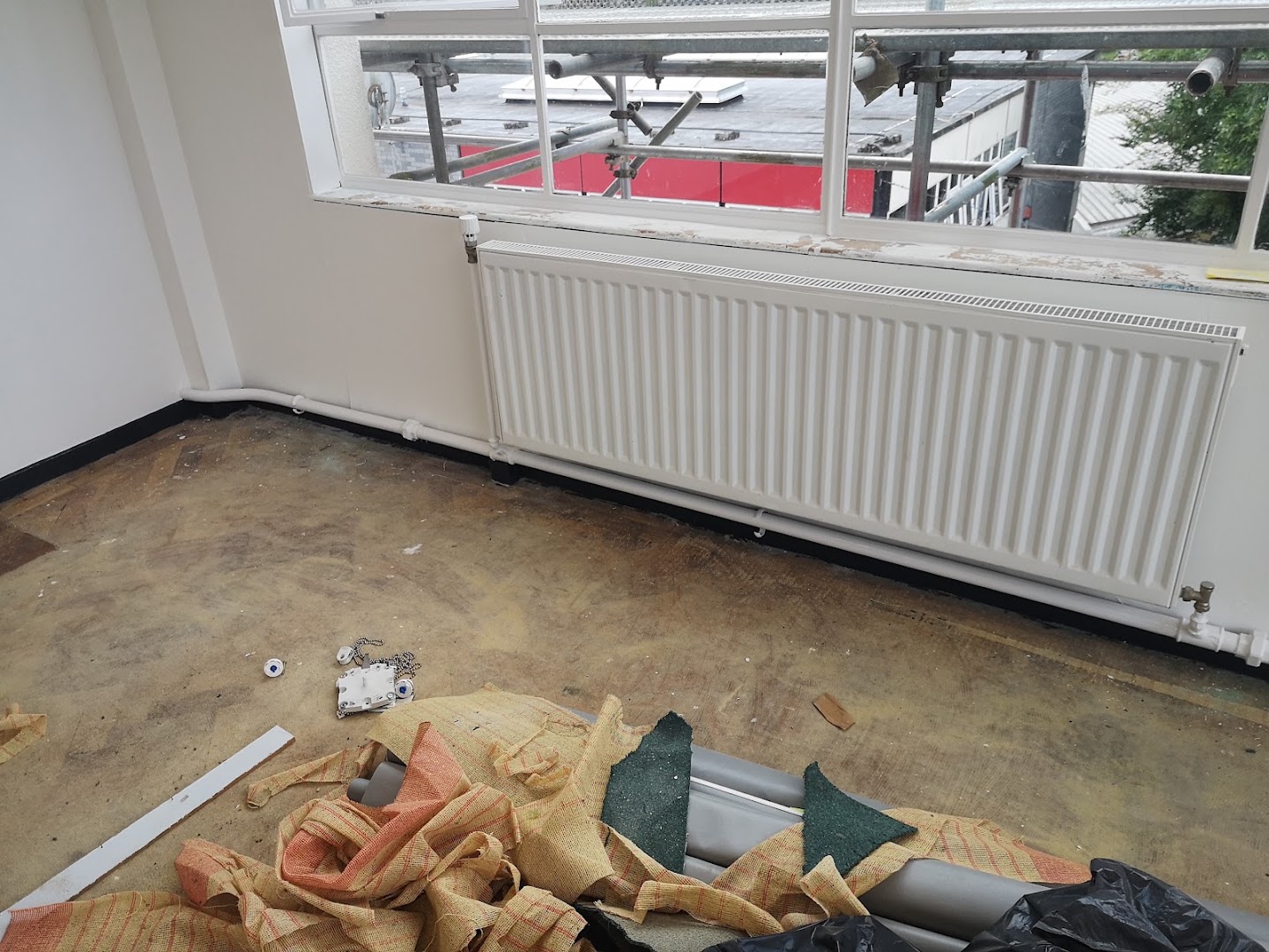 SAS Decorating & painting contractors — Photos 15